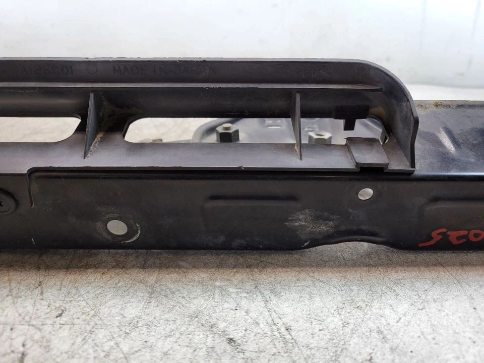 2014 2015 2016 2017 2018 SUBARU FORESTER RADIADOR BARRA DE AMARRE SUPERIOR SOPORTE OEM Foto 3 de 4