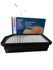 Bosch F026400137 Air Filter Fits Hyundai i20 I Hatchback ix20 Kia Soul I Venga