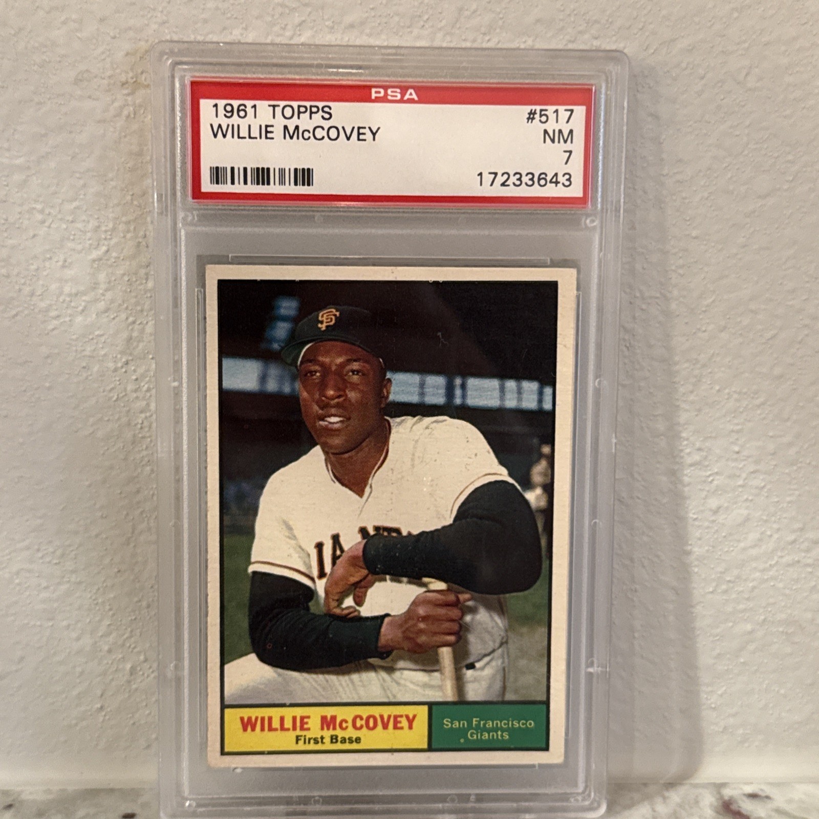 1961 TOPPS #517 WILLIE McCOVEY GIANTS HOF PSA 8 NM-MINT  2nd YEAR Card