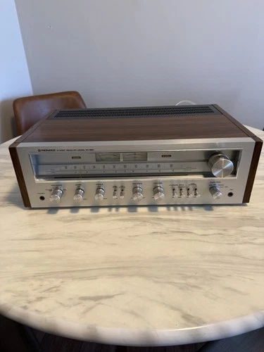 VINTAGE SILVER FACE Pioneer SX-650 Stereo AM/FM Receiver (check Description)