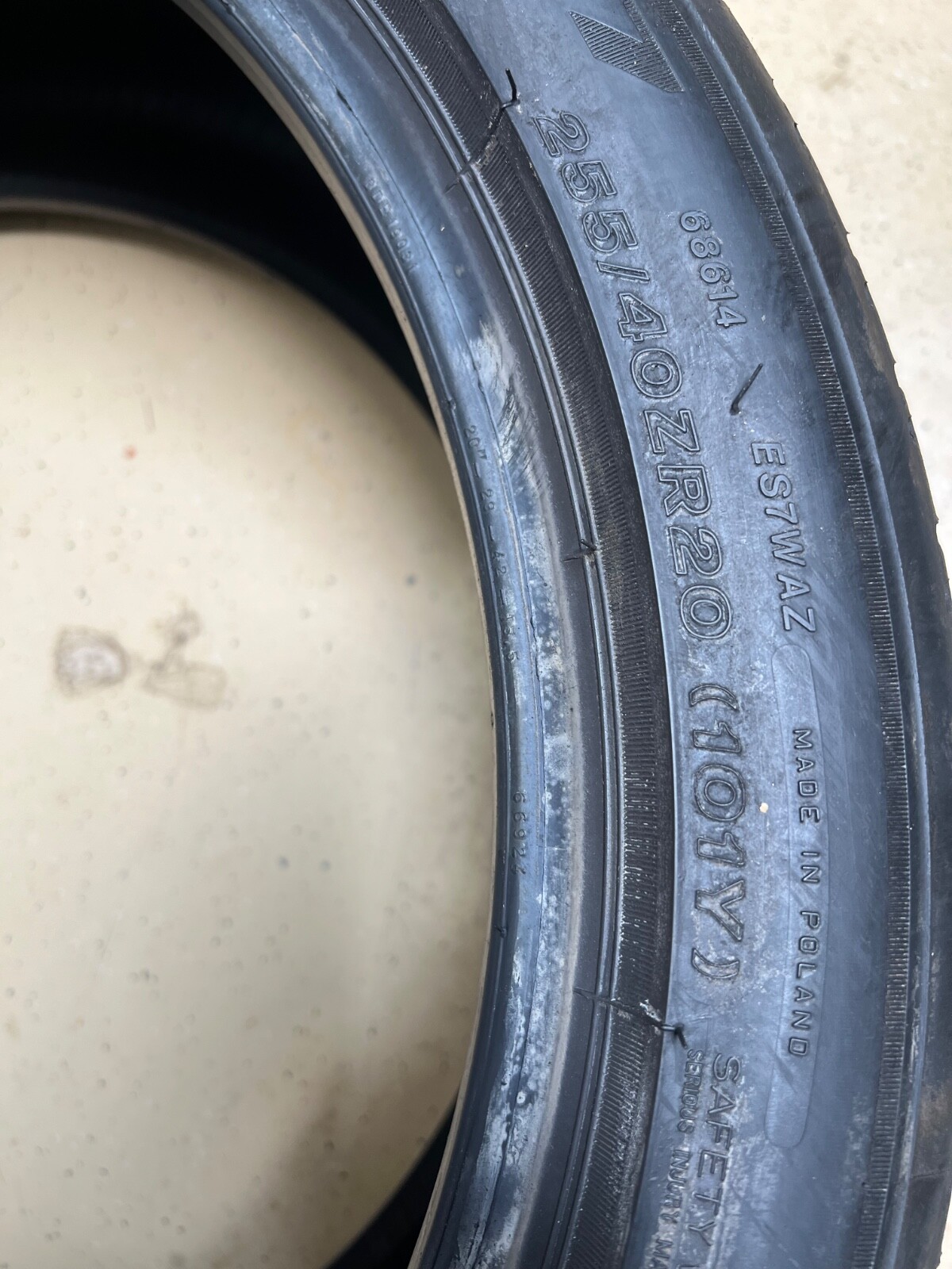 1 - NICE 255/40ZR20 XL (101Y) Bridgestone Potenza S007 (A5A) Aston Martin - 6015