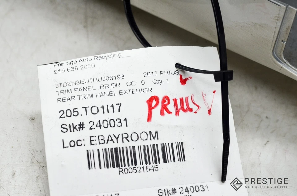 Toyota Prius 2016-2017 puerta trasera moldura panel moldura 76801-47140 OEM Foto 4 de 4