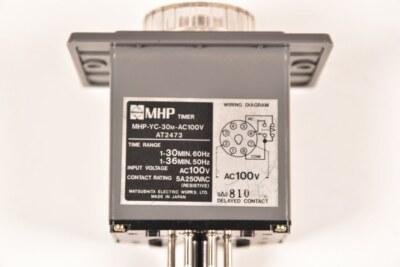 MATSUSHITA AT2423, MHP-YC-3M-AC100V / 1-36min, Zeitrelais