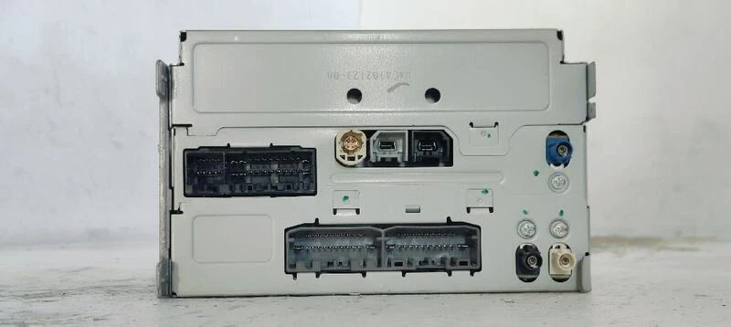 P05064543AG navigatore gps per LANCIA THEMA 3.0JTD 240 FAP 2011 165274 - Immagine 2 di 4