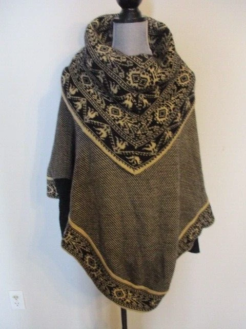JAHUARI Collection Alpaca Knit Fair Isle Poncho Sweater in Black/Beige One Size