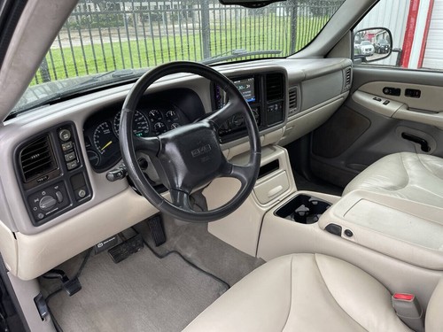 2000 GMC Yukon 1500 SLT 4dr 4WD SUV - Picture 10 of 35
