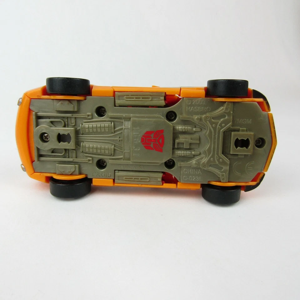 Transformers 2011 Dark Of The Moon Stealth Bumblebee Force Basic Collectible - Image 3 of 4
