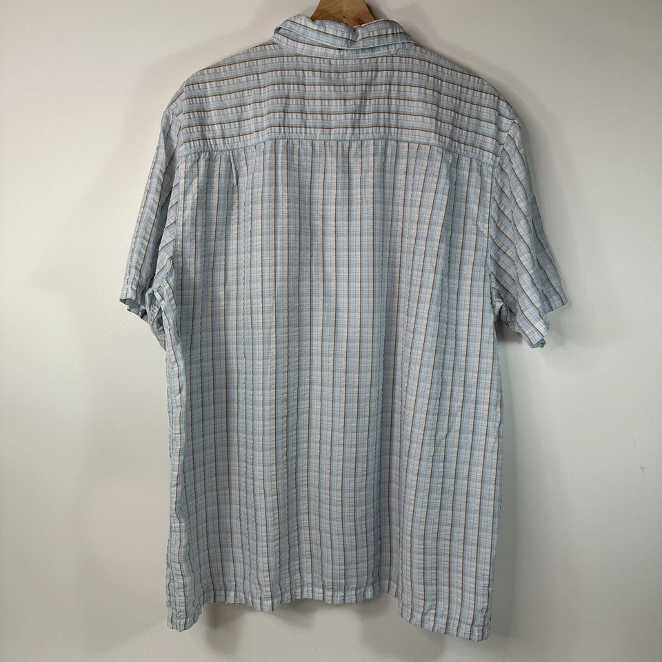 The North Face Lightweight Seersucker Button Up Shirt Men’s Large L - Image 4 of 4