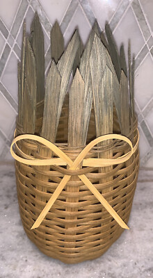 Handmade  94 Pineapple Custom Woven basket Signed DG 11 T 5  Diameter Base