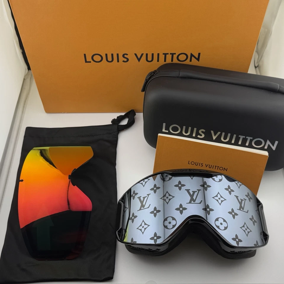 LOUIS VUITTON LV Ski Goggles Black Mirrored Black Frame Authentic NEW - Image 2 of 3