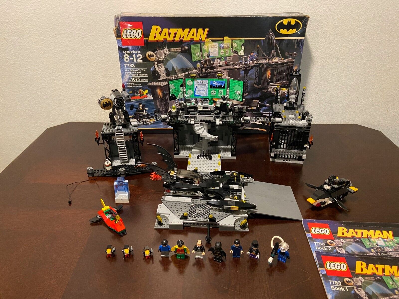 LEGO 7783 Batman The Batcave The Penguin and Mr. Freeze's Invasion 100% Complete