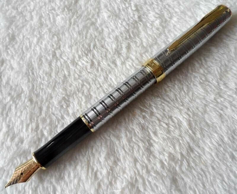 Good Silver/Gold Clip Parker Sonnet Series Fine (F) Nib Fountain Pen No Box - Image 2 of 4