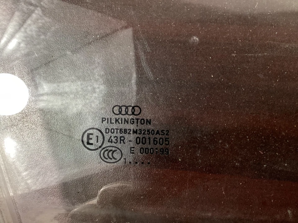 2011-2016 AUDI A4 FRONT RIGHT PASSENGER SIDE DOOR WINDOW GLASS 43R-001605 OEM . Foto 2 de 4
