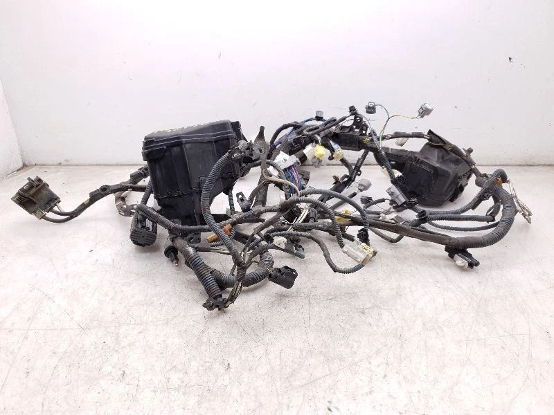 12-19 TOYOTA YARIS LE DRIVER LEFT ENGINE WIRE HARNESS FUSE BOX 1NZFE - Image 2 of 4