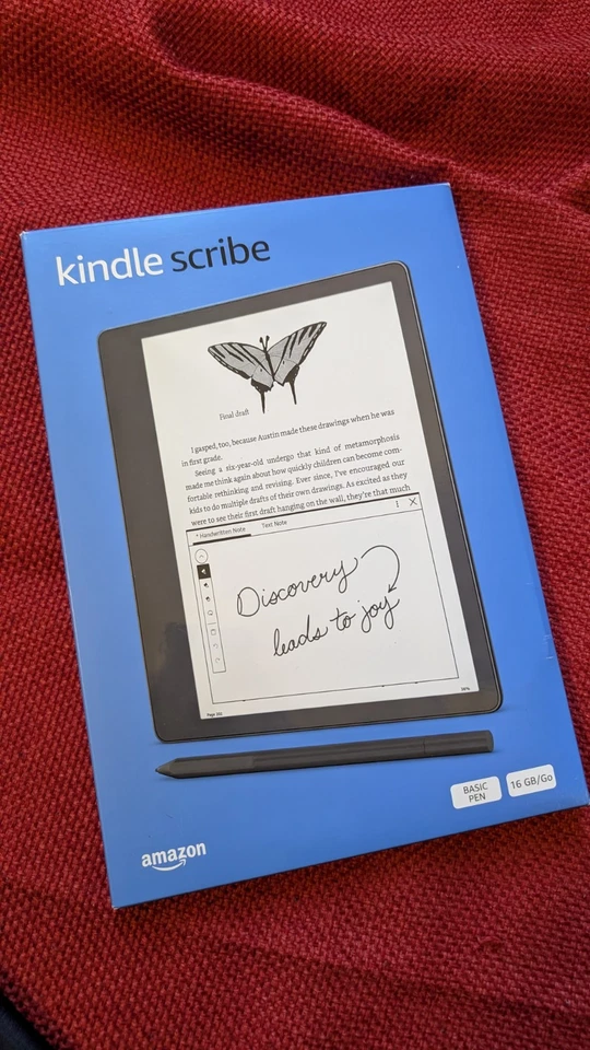 Amazon Kindle Scribe 1a Gen. 16GB,  Grigio Tungsteno (con Penna) e Cover Omaggio - Immagine 4 di 4