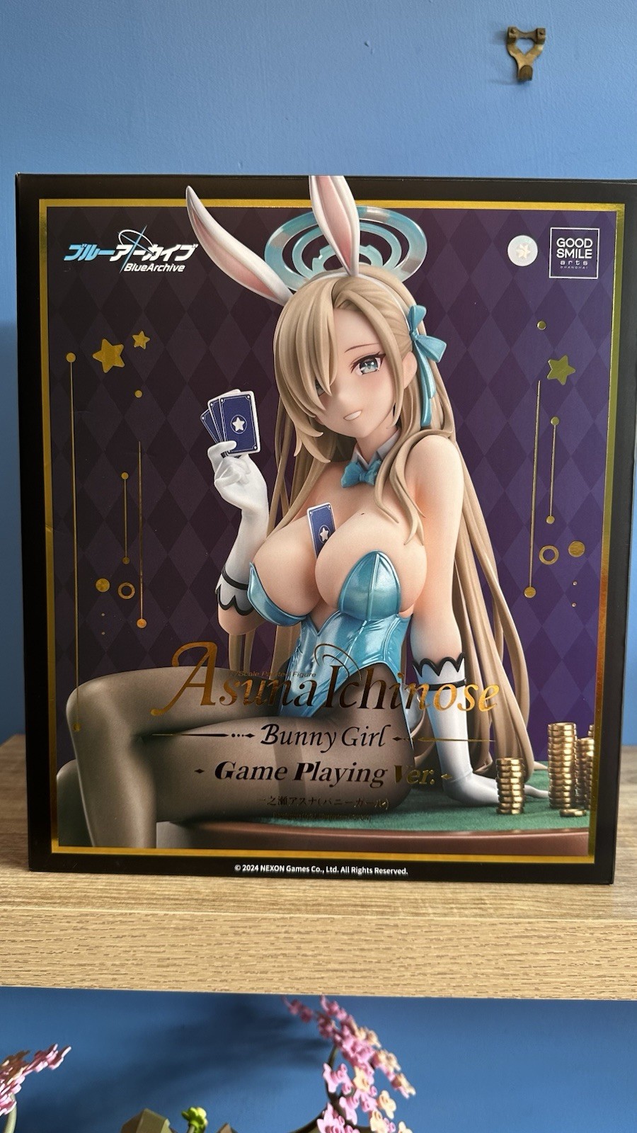 Asuna Ichinose (Bunny Girl) Game Playing