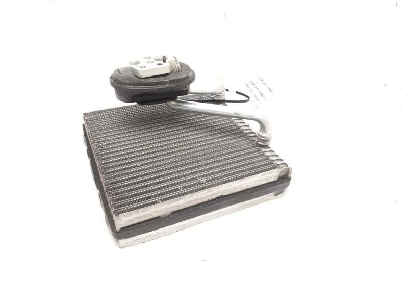 NÚCLEO EVAPORADOR DE AIRE ACONDICIONADO PARA VOLKSWAGEN JETTA 1999 - 2011 Foto 2 de 4