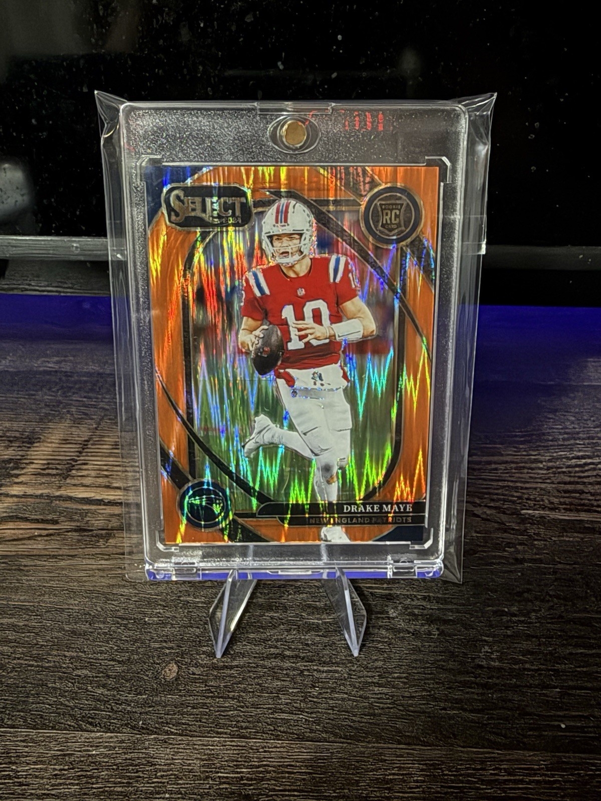 2024 Panini Select - Club Level Drake Maye #218 Orange Shock Prizm /399 (RC)