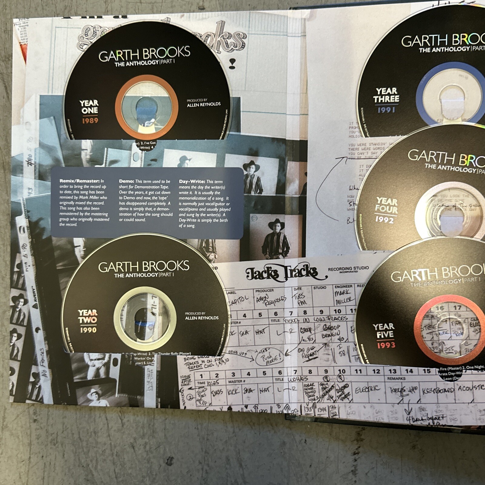 GARTH BROOKS: The Anthology Part 1, 5-CDs 50 Songs 240 Page Book Country thumbnail 3