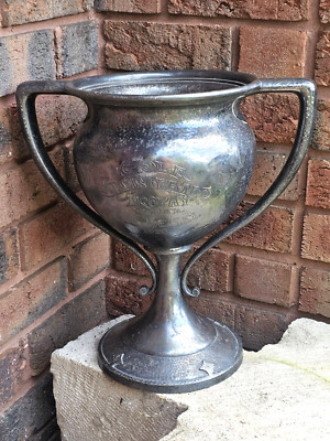 1920 LARGE GOLF ILLUSTRATED TROPHY CUP DOUBLE HANDLE WON BY A C. HEISEL 14''