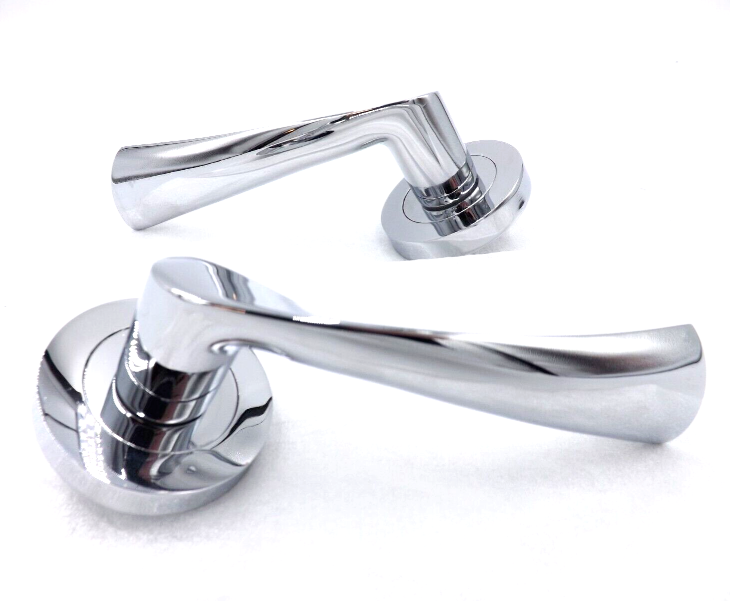 Chrome Internal lever door handles, Smart Latch Kit & 3 Hinges - POST & VAT INC