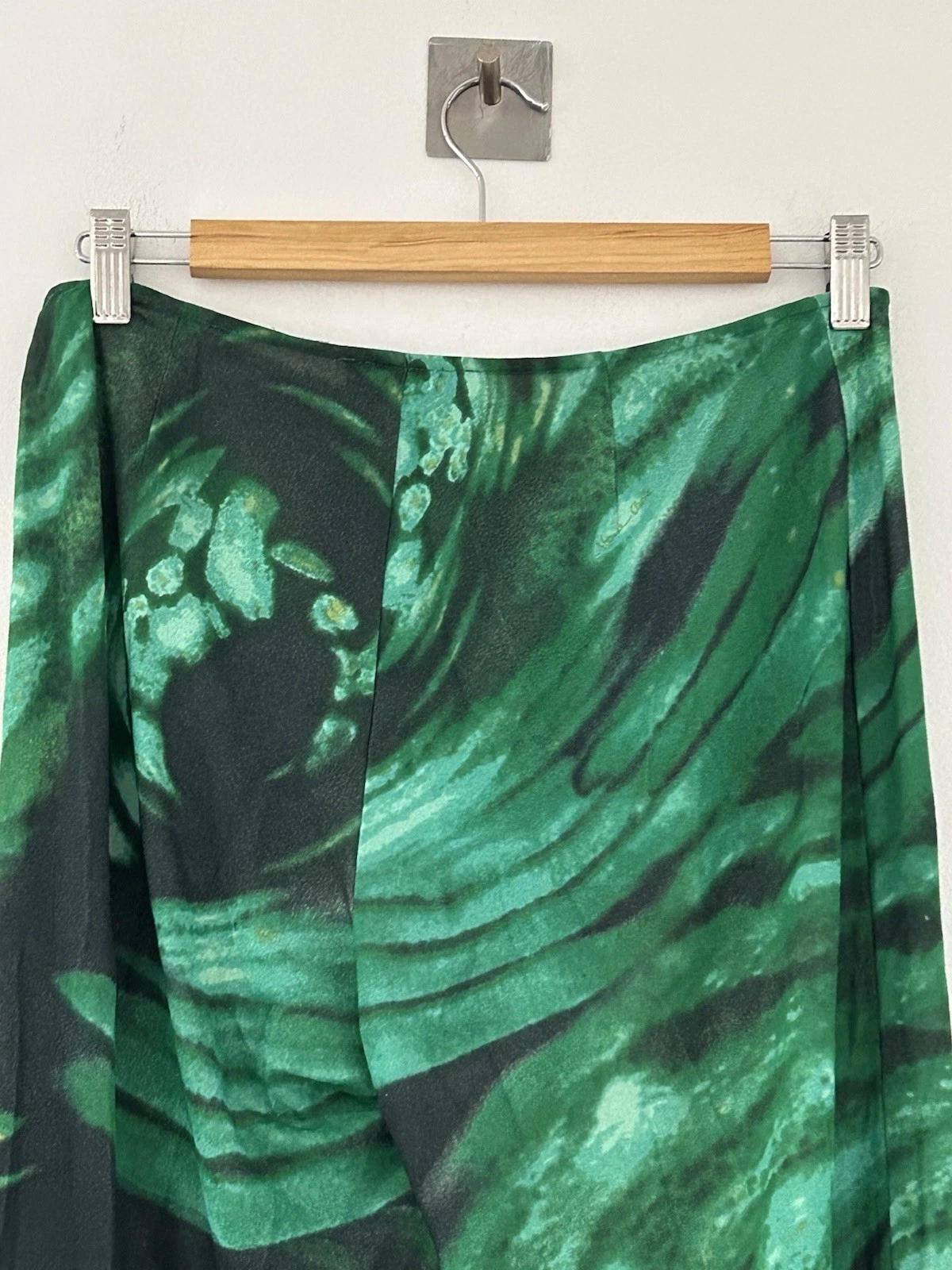 Pantaloni svasati verdi Versace UK S 8