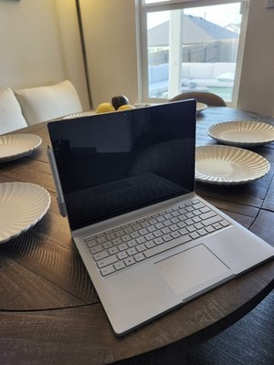 Microsoft Surface Book 13.5'' i7-6600 16GB 512GB GTX 965M Performance Base - READ