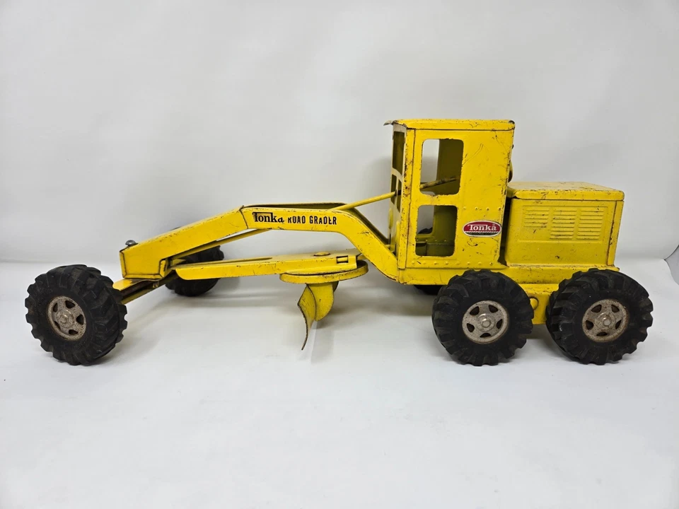 Camión Tonka ROAD GRADER DIe acero fundido años 1950-60 17 pulgadas DIRECCIÓN LARGA Foto 2 de 4