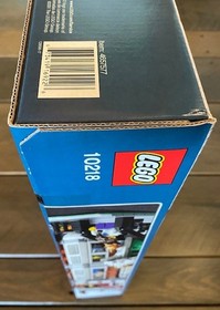 LEGO Creator 10218 Pet Shop - New In Sealed Box - Retired, rare collectible