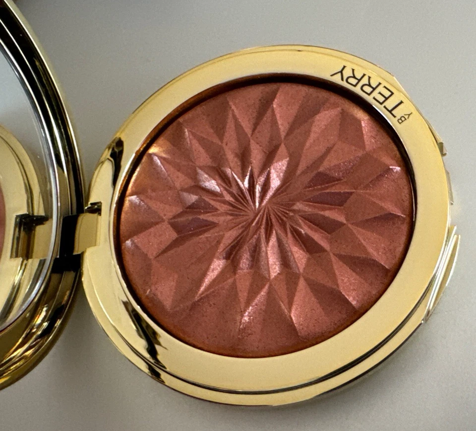 BY TERRY Starlight Glow CC Highlighter In Copper Caress RRP$120.00 - image 4 of 4