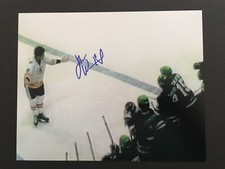 JOHN WENSINK AUTOGRAPHED 8 X 10 PHOTO CHALLENGING BENCH FIGHT C.O.A.