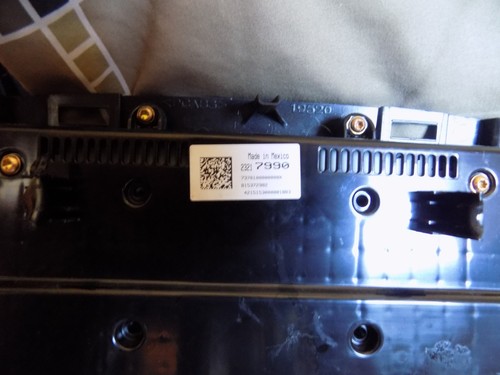 2015 Chevy Colorado Radio Control Panel W/Display 7.0" Screen ID 23217990 OEM - Picture 3 of 3