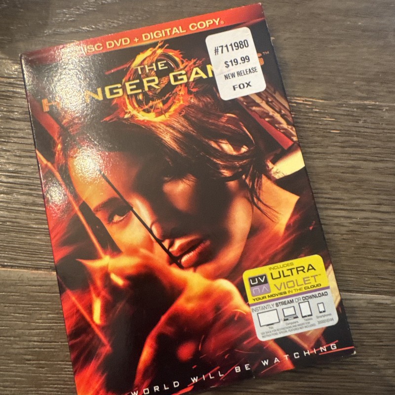 The Hunger Games 2-Disc DVD