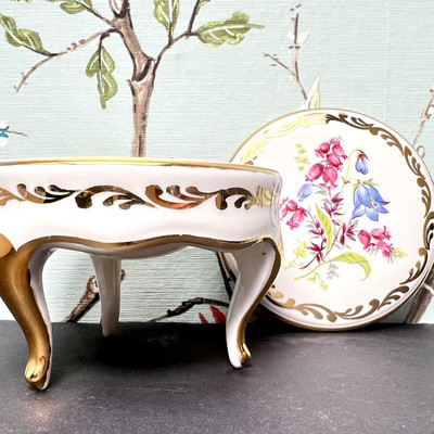 Vintage Porzellan Schmuckschatulle dreibeinig rund mit Deckel CID Limoges Frankreich