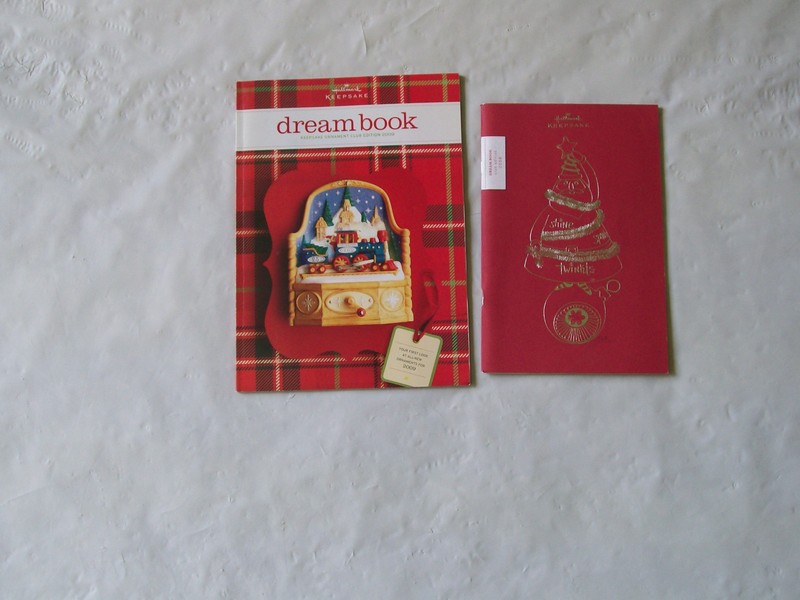 2008-09 Hallmark Ornament Club Edition Books