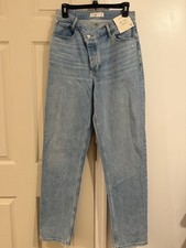 Abercrombie Fitch Women  s The Dad High Rise Straight Jeans Light Wash Blue 28/6L