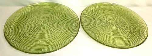Vintage Anchor Hocking Soreno Avocado Green Plates 10 inch Set 2 ripple MCM