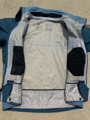 ARC’TERYX SIDEWINDER GORE-TEX XCR JACKET $_57.JPG?set_id=880000500F