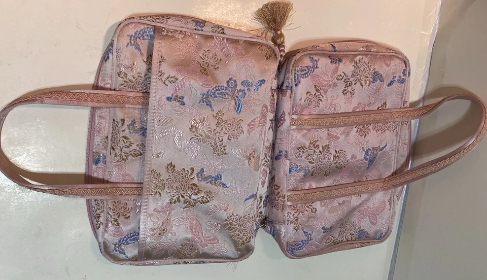 Bolsa de cosméticos brocado rosa 12”x9” mariposas florales Foto 4 de 4