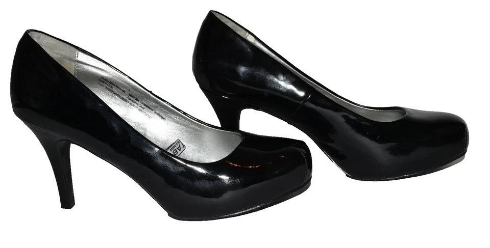 Zapatos de salón Mossimo negros imitación charol doble costura punta cuadrada talla 9M Foto 4 de 4