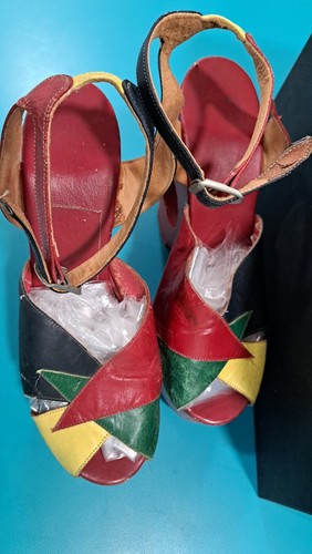 Vintage Donut Hole Platforms GOODY TWO SHOES NYC 70S GLAM Red Heel 5.5 - Picture 10 of 18