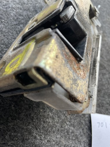 volkswagen transporter t4 n/s door lock vw 701837015d - Picture 3 of 13