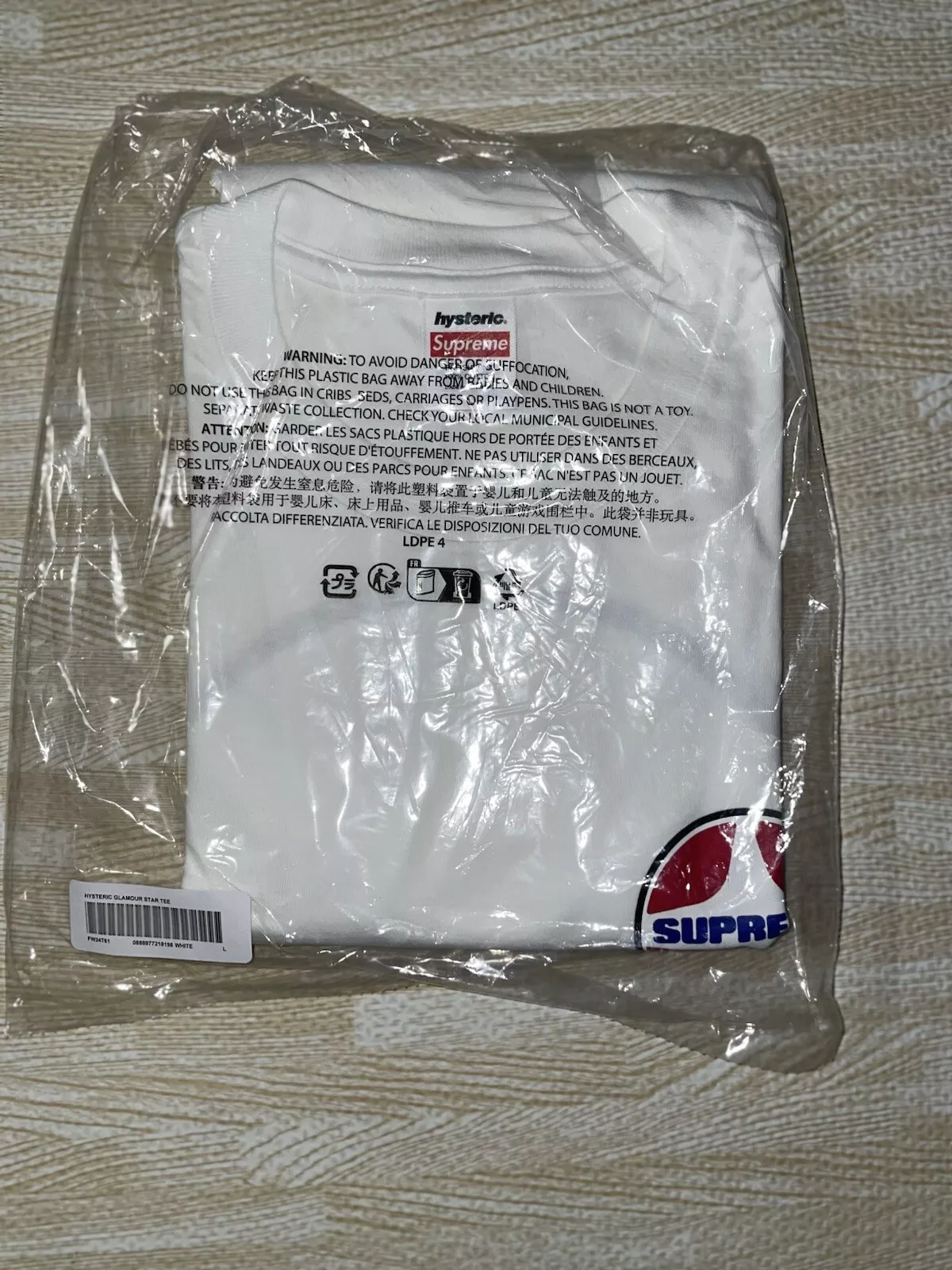 T shirt pin up Supreme®/HYSTERIC GLAMOUR GRAND ( *Neuf)