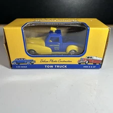 Vintage 40's American Dimestore 1:43 Scale Deluxe Plastic Tow Truck #30114