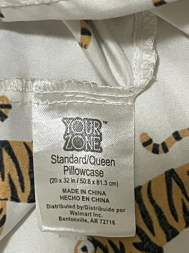 Queen pillow case set of 2 TIGERS walking jungle animal print orange white - Image 3 of 4