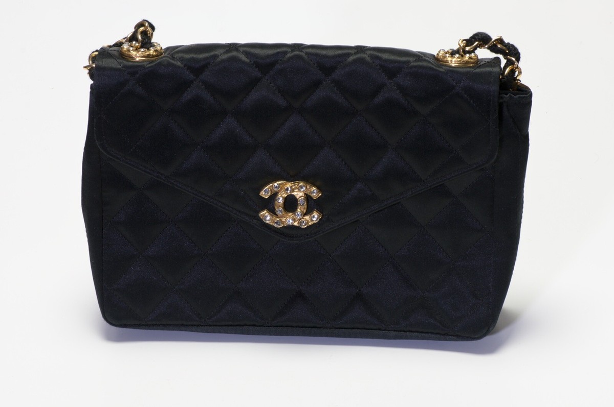 ◆希少◆VINTAGE◆【CHANEL】1990*サテン*クラッチバッグ Vintage 1990's CHANEL Paris CC Black Quilted Satin Crystal