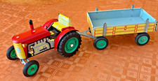 TRACTEUR KON jouet tole moteur à clé état lithographié avec remorque