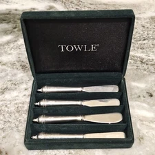 Towle Silversmiths Silver Set Of 4 Cheese Spreading Butter Knives
