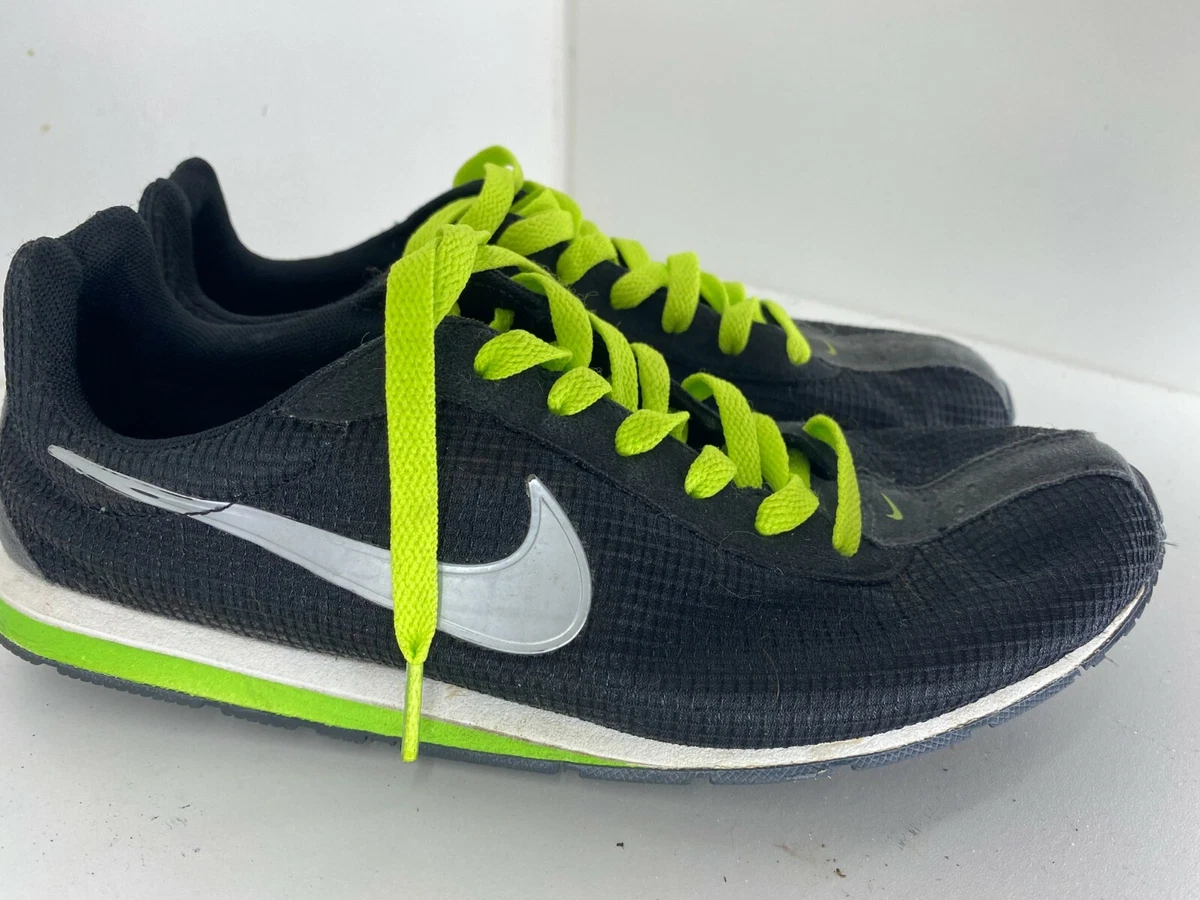 Womens lime green clearance and black nike shoes