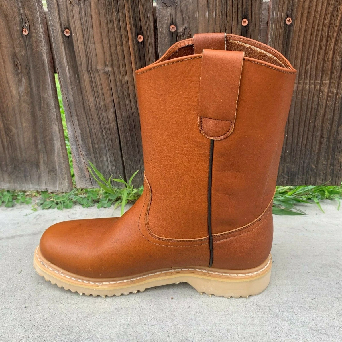 Water and oil resistant clearance boots